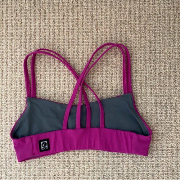 Jolyn Fendrick top! - Picture 2 of 3